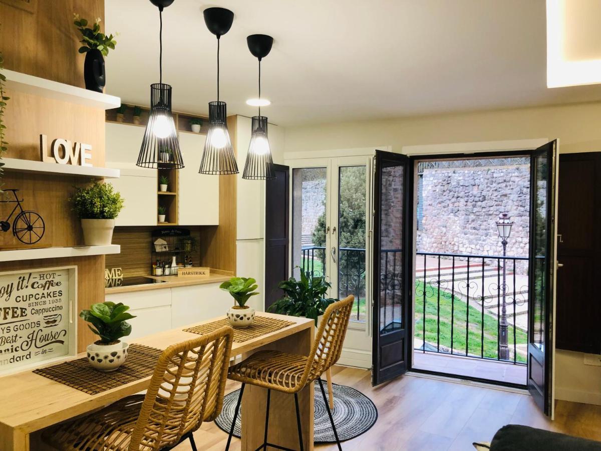El Capricho Del Arco_Apartamentos Burgos Catedral Εξωτερικό φωτογραφία